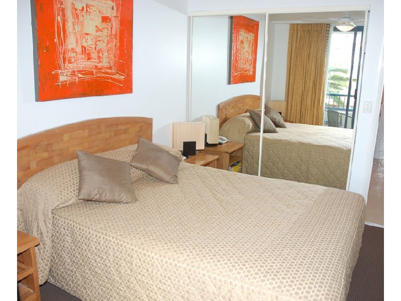 230 Calypso Plaza, 99 Griffith St, Coolangatta QLD 4225