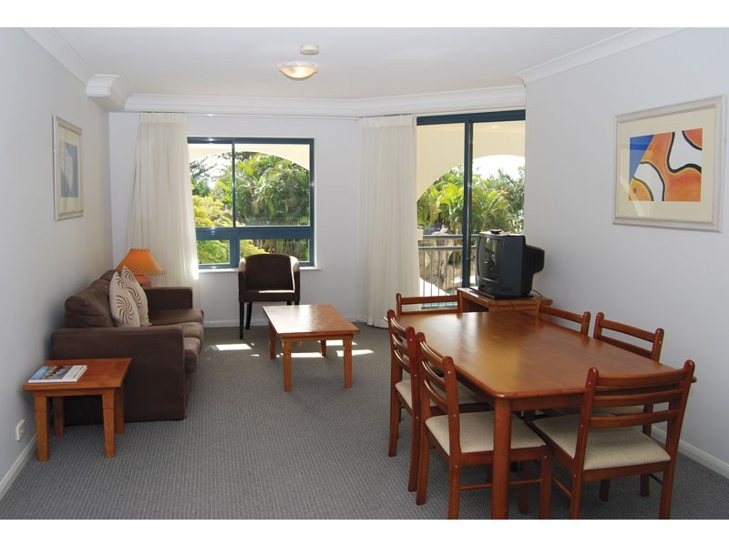 239/241 Calypso Plaza, 99 Griffith Street, Coolangatta QLD 4225