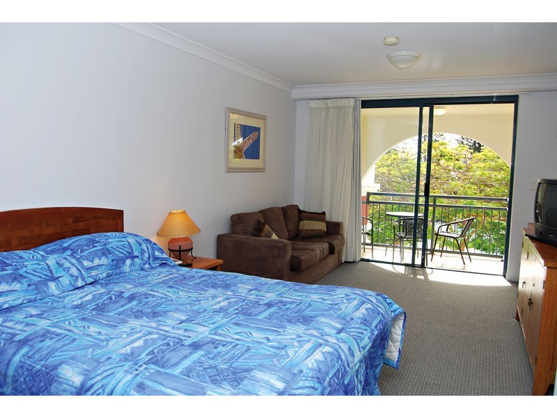 239/241 Calypso Plaza, 99 Griffith Street, Coolangatta QLD 4225