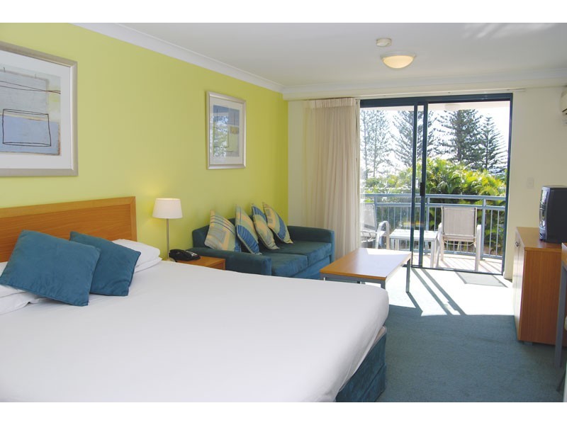 345-347 Calypso Plaza, 99 Griffith Street, Coolangatta QLD 4225