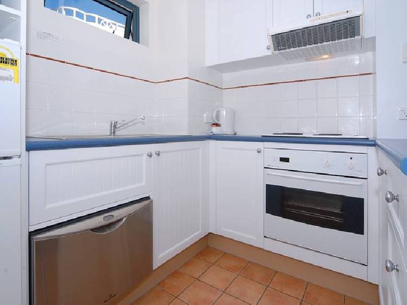 447 Calypso Plaza, 99 Griffith Street, Coolangatta QLD 4225