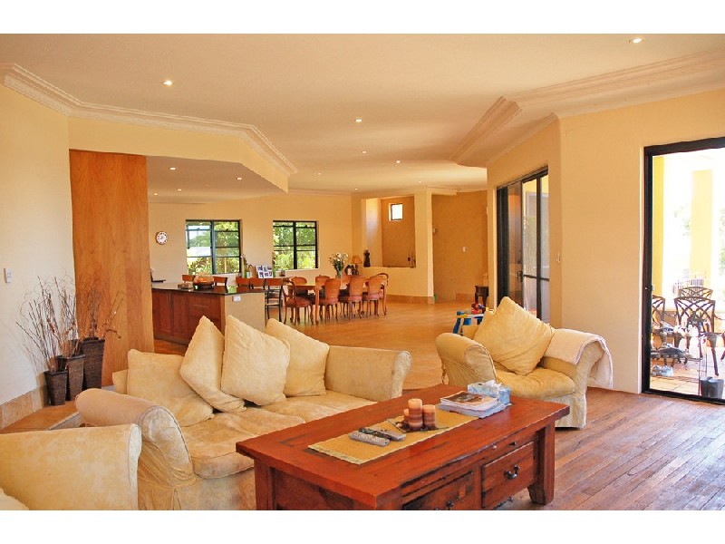 11 Dalton Street, Terranora NSW 2486