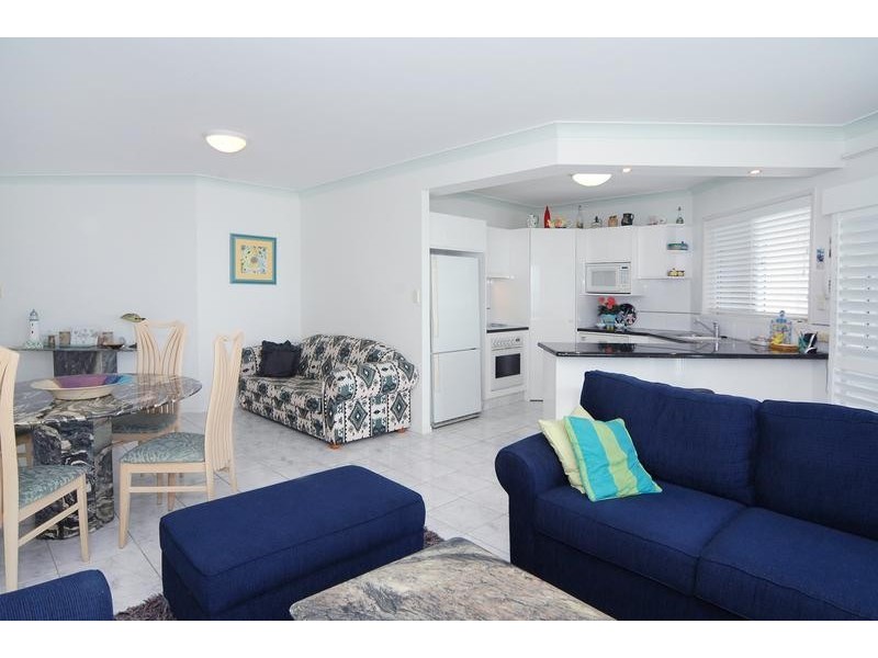 11/359 Golden Four Drive, Tugun QLD 4224