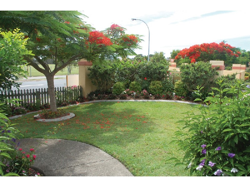 8/74 Greenway Drive, Banora Point NSW 2486