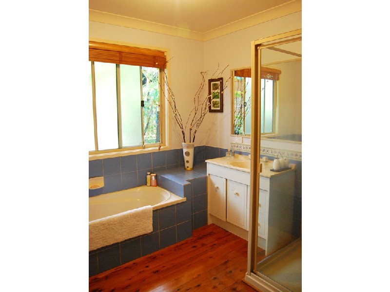 108 Illawarra Crescent, Tugun QLD 4224