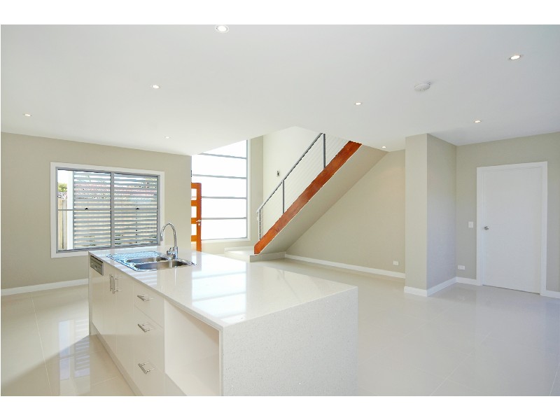 2/32 Korina Avenue, Kirra QLD 4225