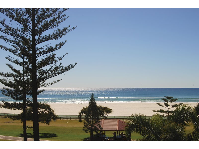 203 Mantra Coolangatta Beach, 88 Marine Parade, Coolangatta QLD 4225