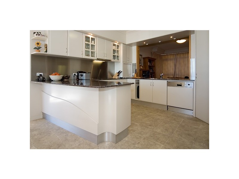 3/136 Lindor Apartments, Marine Parade, Coolangatta QLD 4225