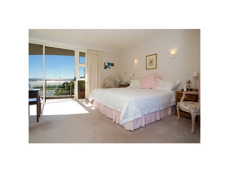 3/136 Lindor Apartments, Marine Parade, Coolangatta QLD 4225