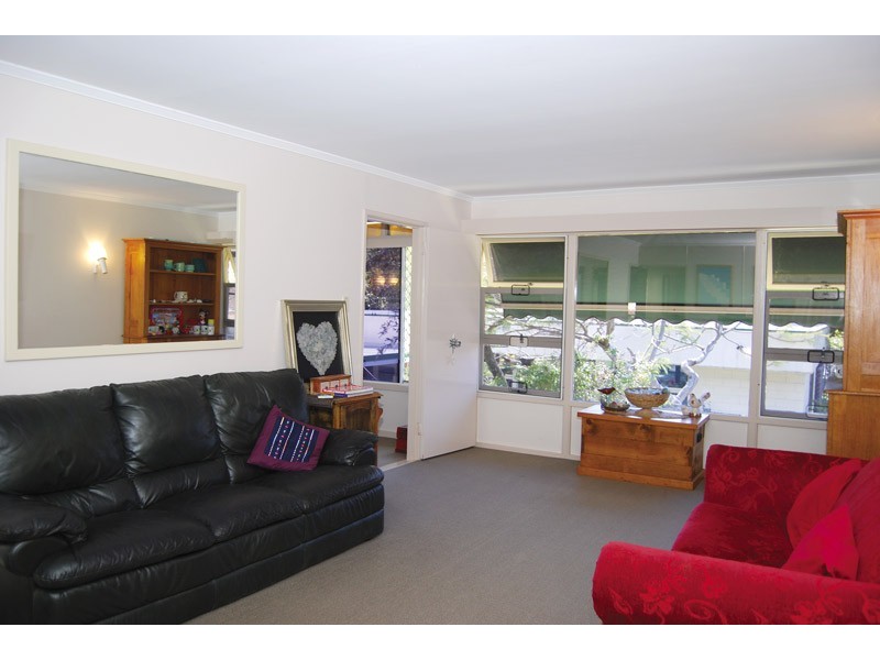 1/37 Miles Street, Kirra QLD 4225