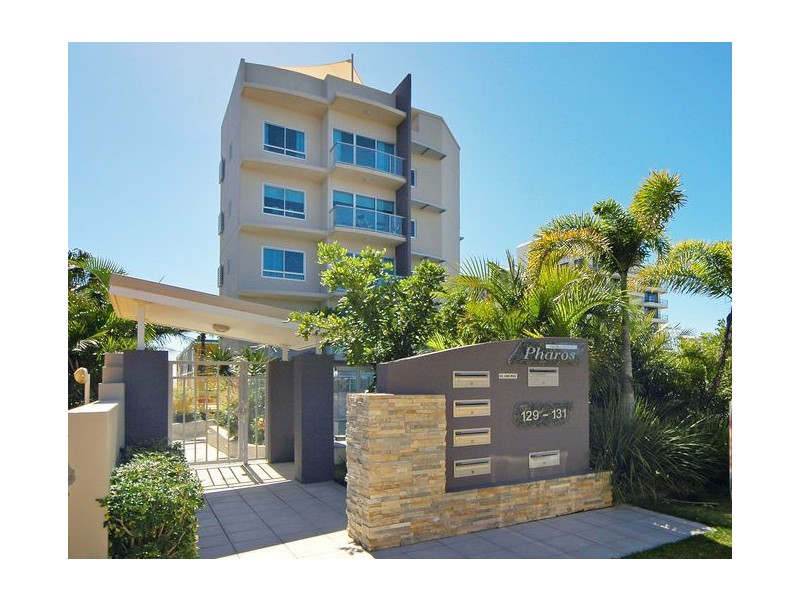 2 129 Musgrave Street, Kirra QLD 4225