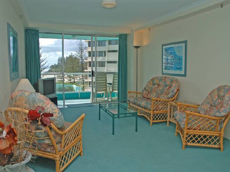 411 Ocean Plaza, 70 Marine Parade, Coolangatta QLD 4225