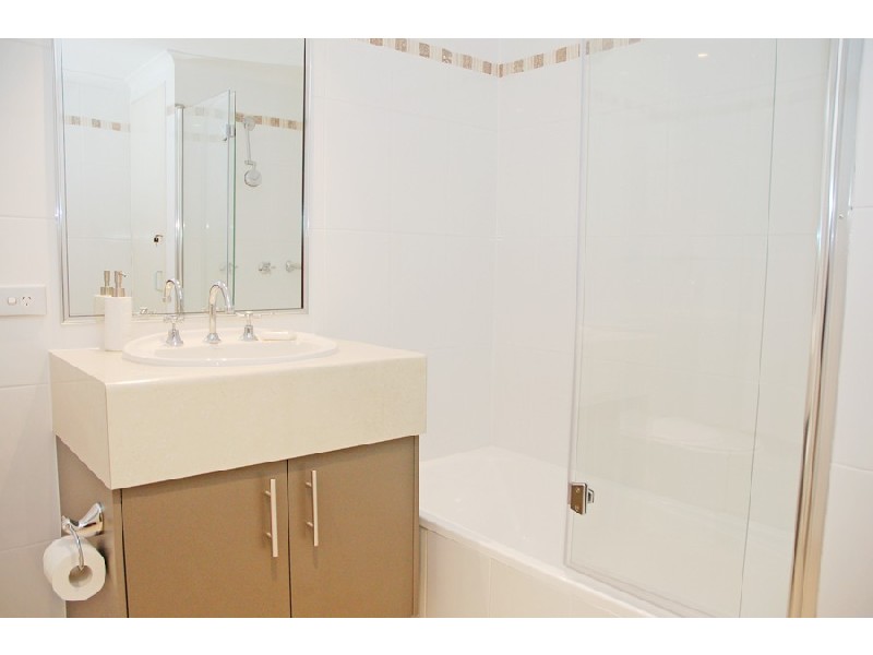 4115 Ocean Plaza, 70 Marine Parade, Coolangatta QLD 4225