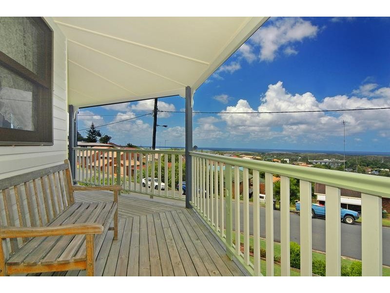 7 Pacific Drive, Banora Point NSW 2486