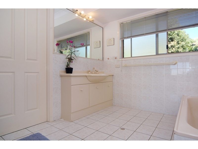 42 Parkes Lane, Terranora NSW 2486