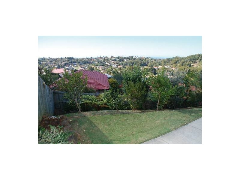 5 Tyrone Terrace, Banora Point NSW 2486