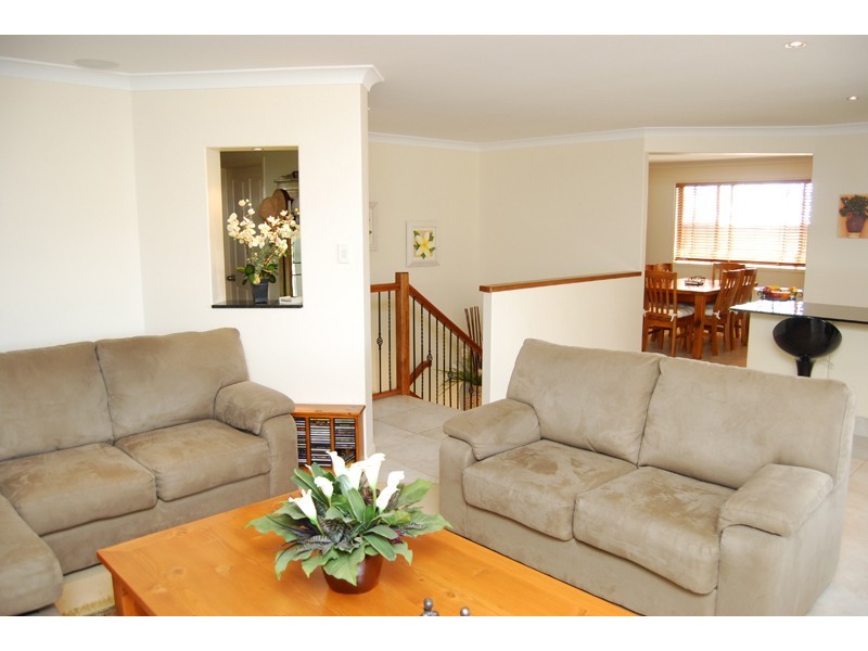 7 Comenara Crescent, Banora Point NSW 2486