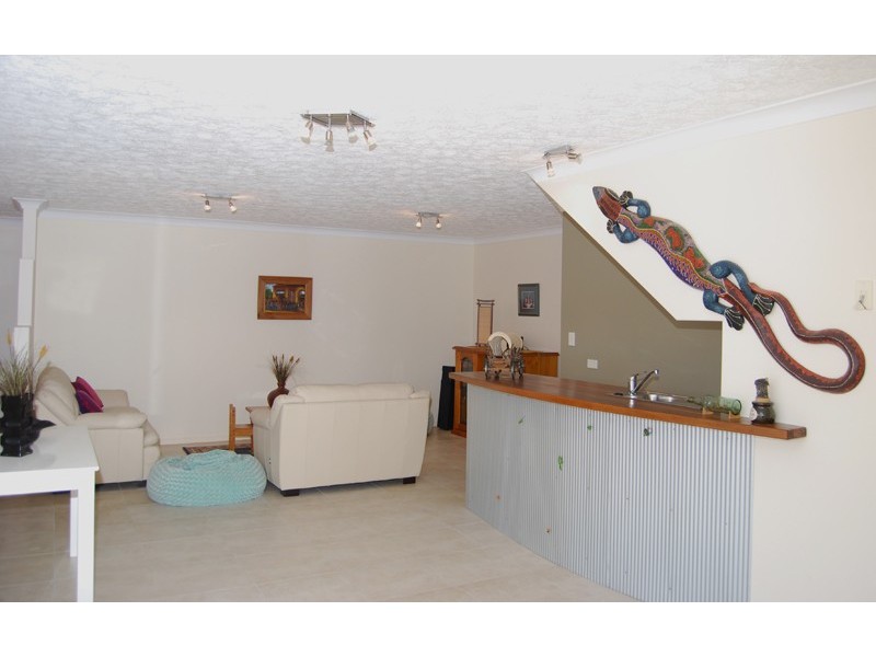 7 Comenara Crescent, Banora Point NSW 2486