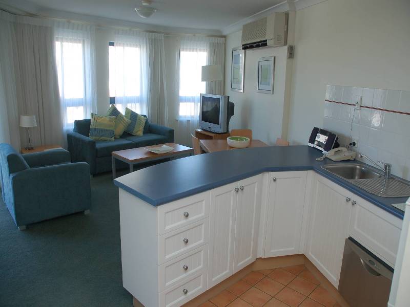 252 Calypso Plaza, 99 Griffith Street, Coolangatta QLD 4225