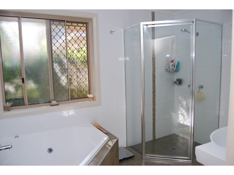 8 Captains Way “Oxley Cove”, Banora Point NSW 2486