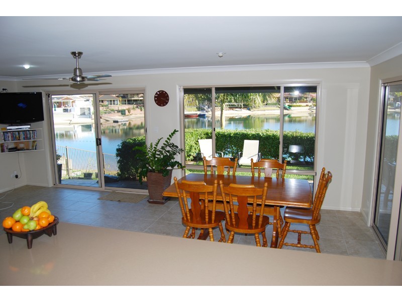 8 Captains Way “Oxley Cove”, Banora Point NSW 2486