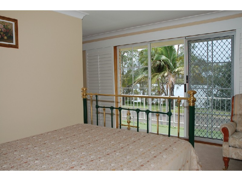 15 Crystal Waters Drive, Tweed Heads NSW 2485