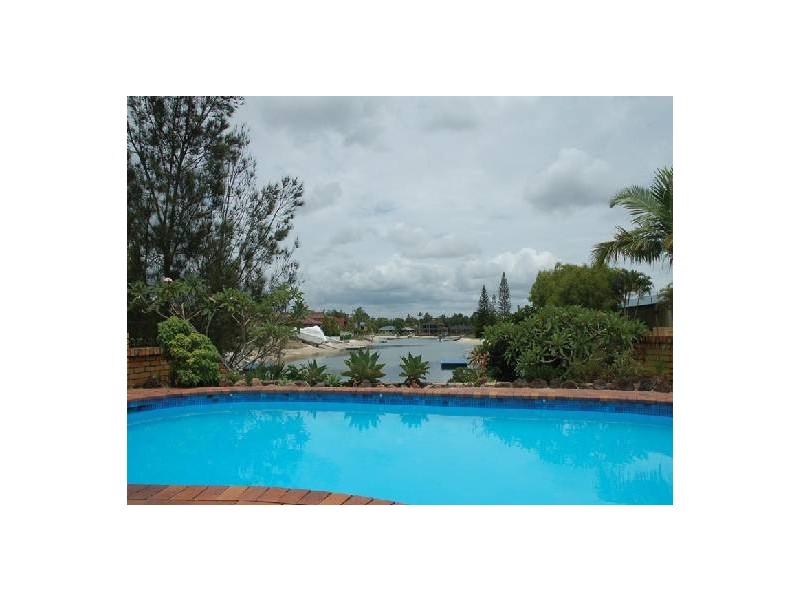 15 Crystal Waters Drive, Tweed Heads NSW 2485