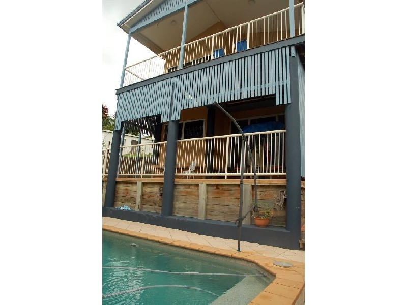 2/80 Mclean Street, Coolangatta QLD 4225