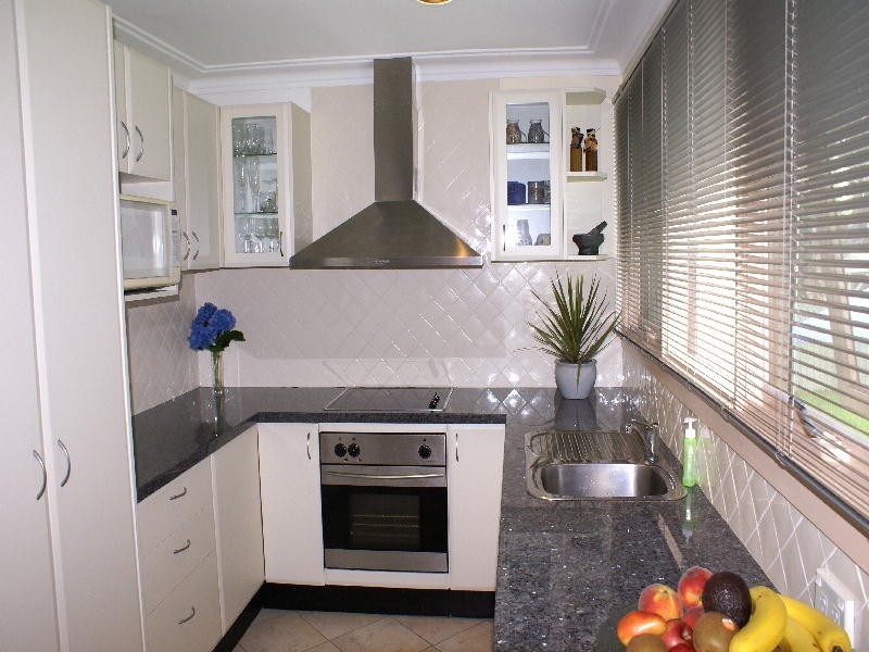 2 Anthony Rd, Castle Hill NSW 2154