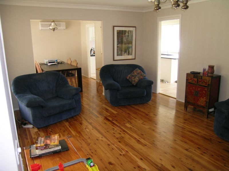 6 Collett Crescent, Kings Langley NSW 2147