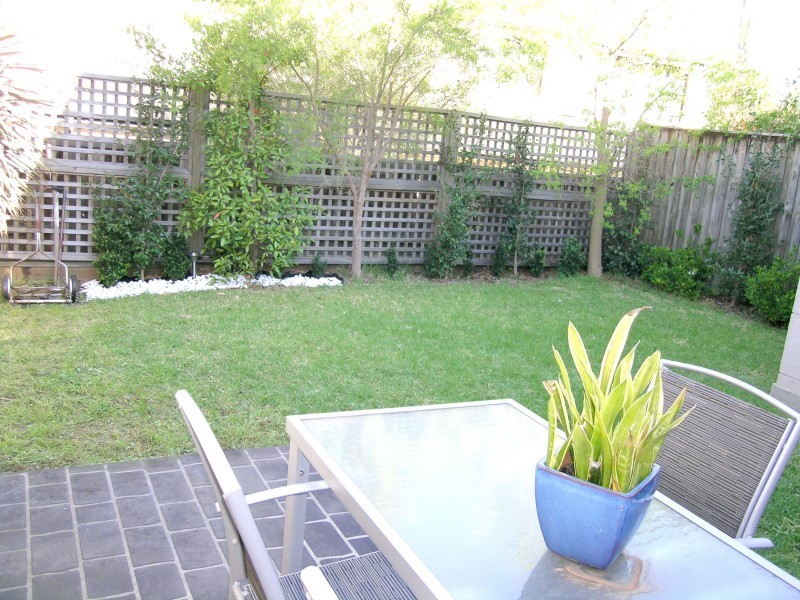 2/20a-26 Edward St, Baulkham Hills NSW 2153