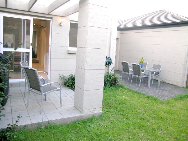 2/20a -26 Edward Street, Baulkham Hills NSW 2153