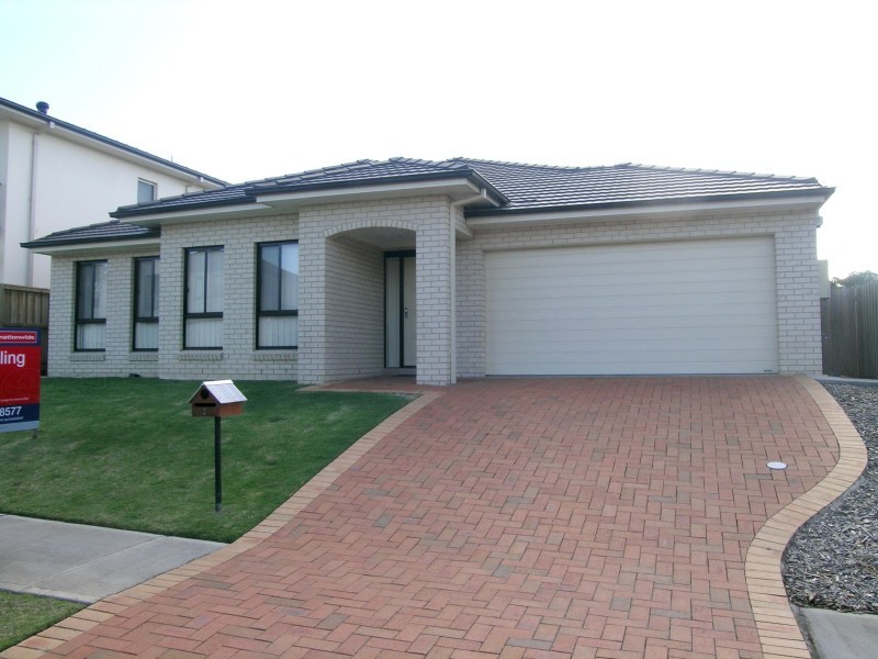 3 Honeyeater Crescent, Beaumont Hills NSW 2155