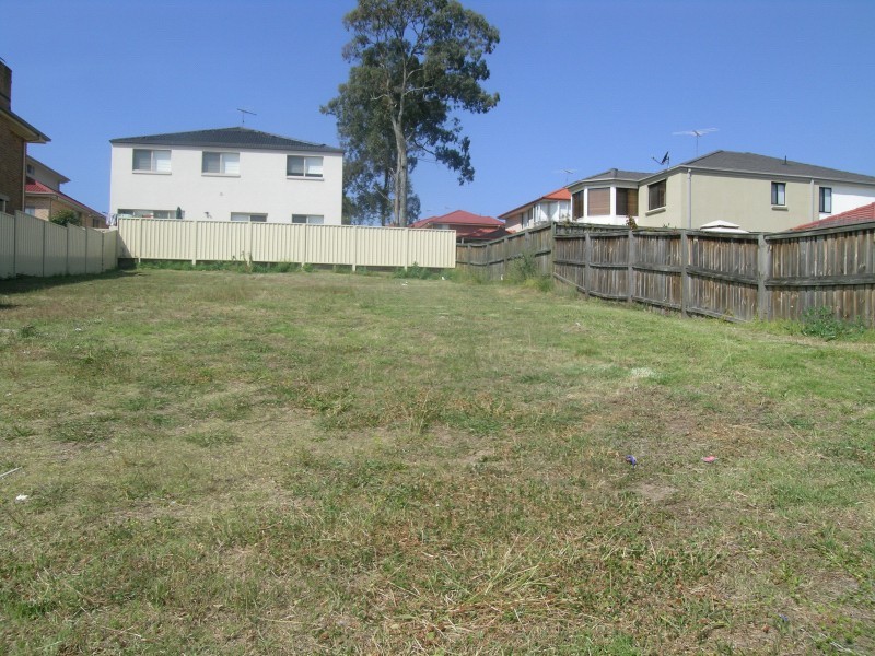 8 Lodgeworth Place, Castle Hill NSW 2154