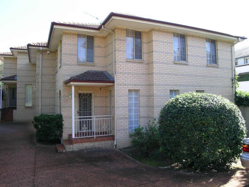 1/12 Orange Grove, Castle Hill NSW 2154