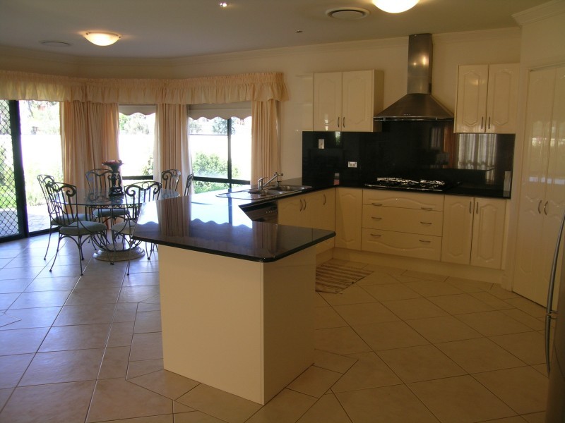 2 Pittman Place, Bella Vista NSW 2153