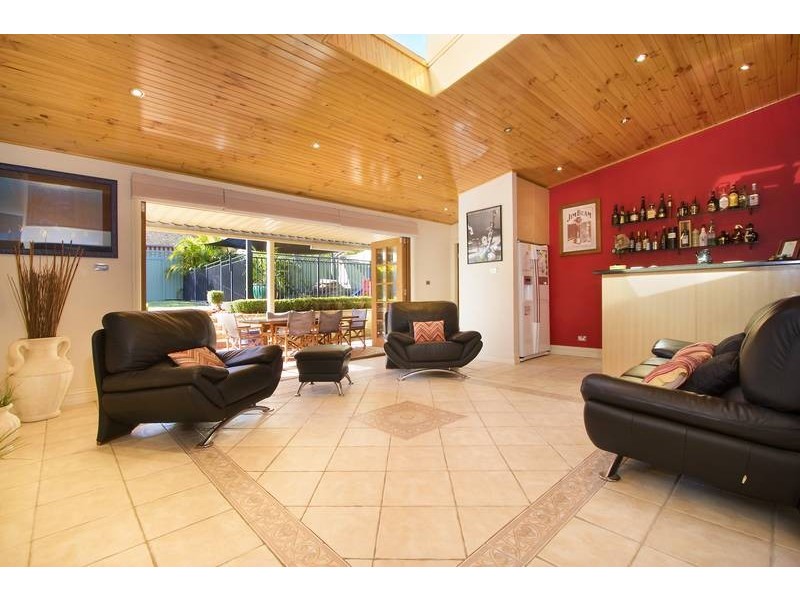 238 Ridgecrop Drive, Castle Hill NSW 2154