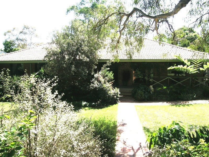 25 Sexton Ave, Castle Hill NSW 2154