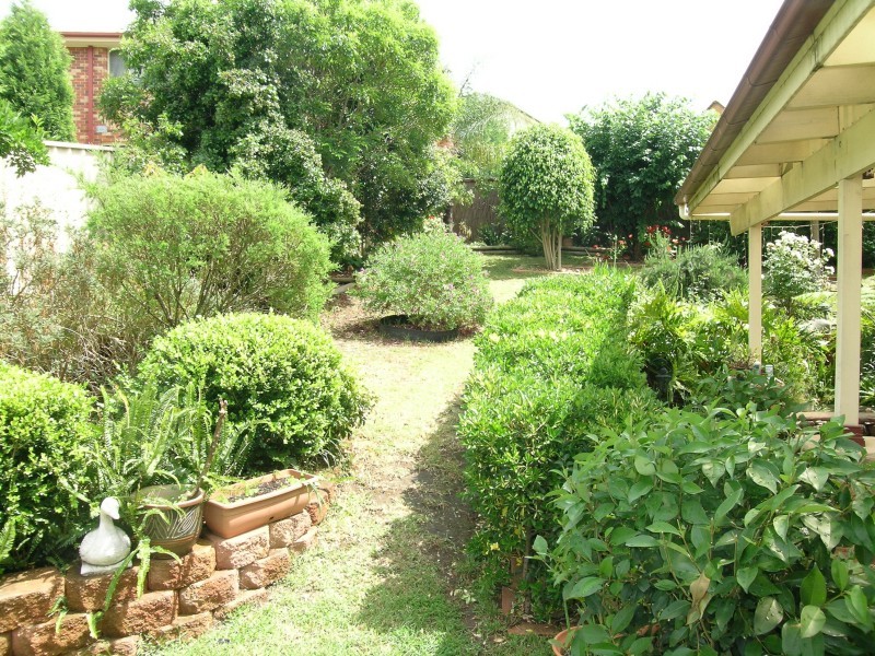 8 Shane Place, Bella Vista NSW 2153