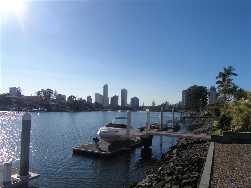 11 Cleland Crescent, Broadbeach Waters QLD 4218