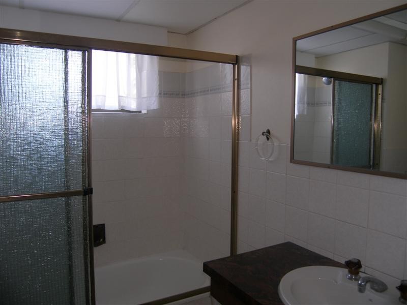 3 180 Marine Pde, Labrador QLD 4215