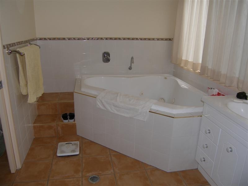 21 Coogeen St, Sorrento QLD 4217