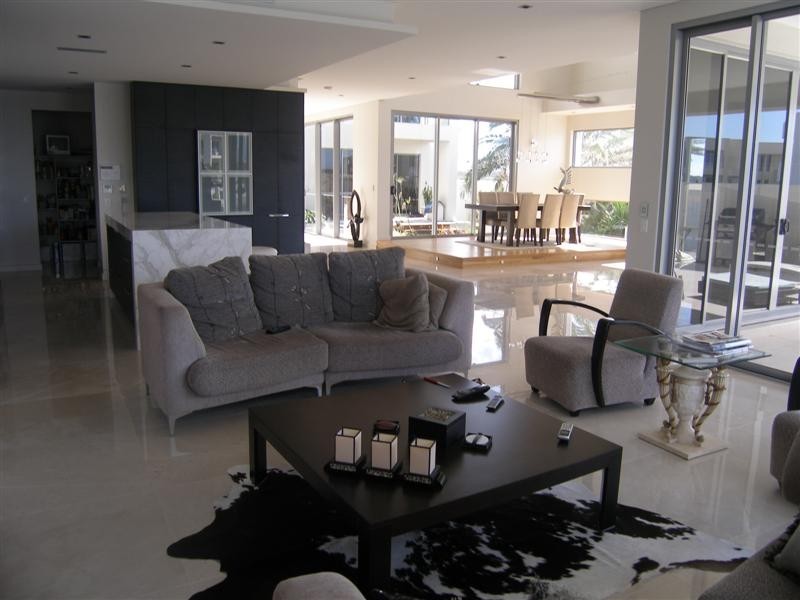 Sovereign Islands QLD 4216