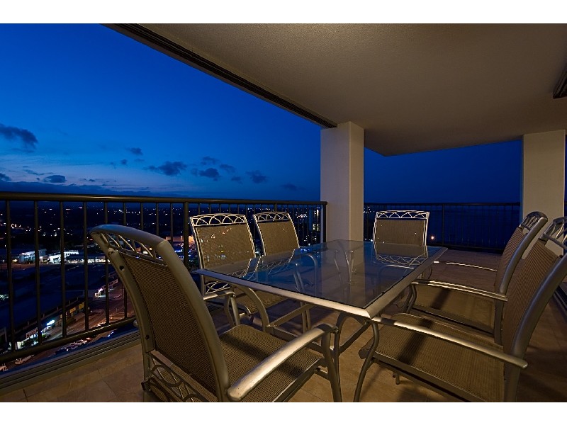 147 105 Scarborough Street, Southport QLD 4215