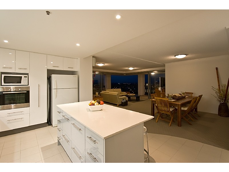 147 105 Scarborough Street, Southport QLD 4215