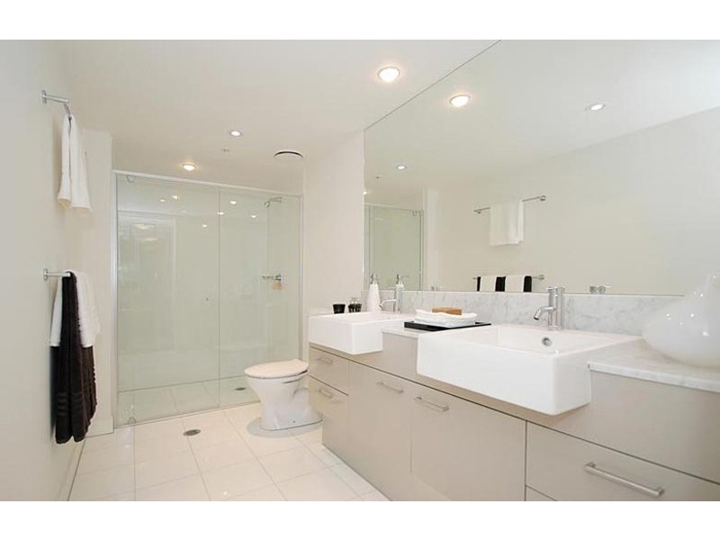 1144 56 Scarborough Street, Southport QLD 4215