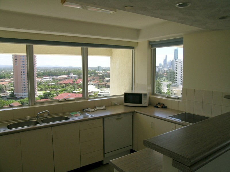 36 Talisman 67 Broabdeach Boulevarde, Broadbeach QLD 4218