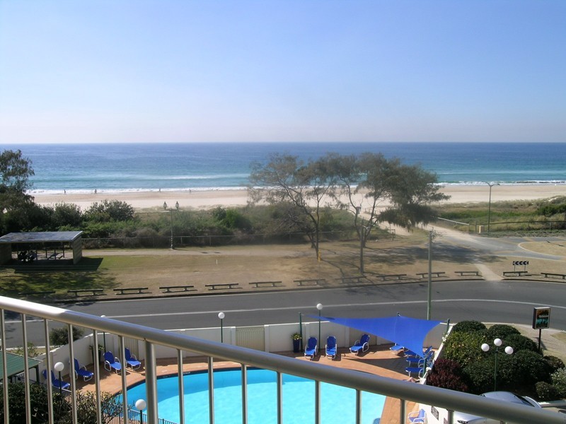 13 67 Broadbeach Boulevarde, Broadbeach QLD 4218