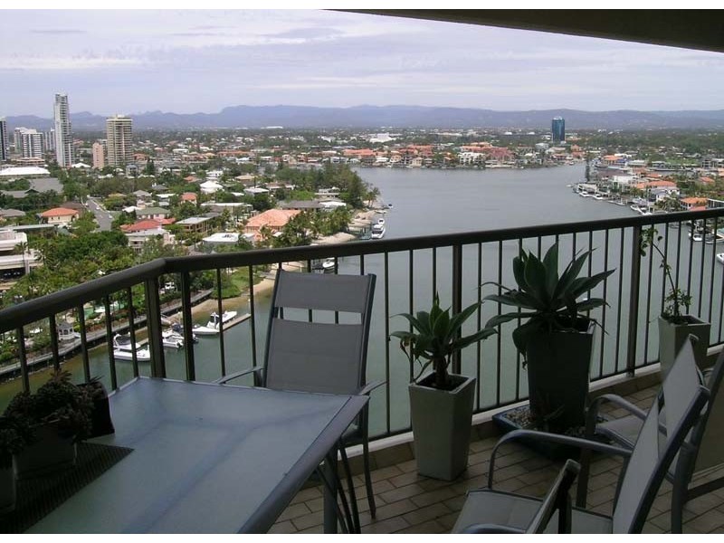 86 / 2 Admiralty Drive, Paradise Waters QLD 4217