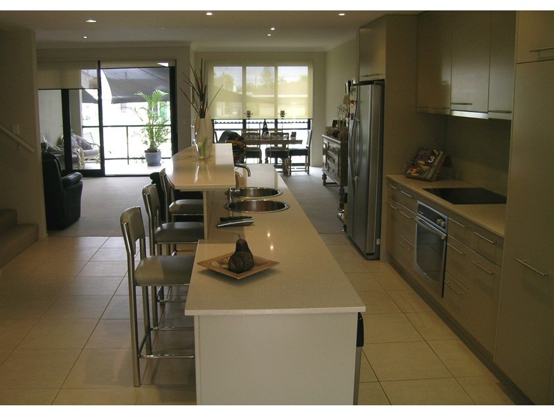 3 Villas Centro 5 Miami Keys , Broadbeach Waters QLD 4218